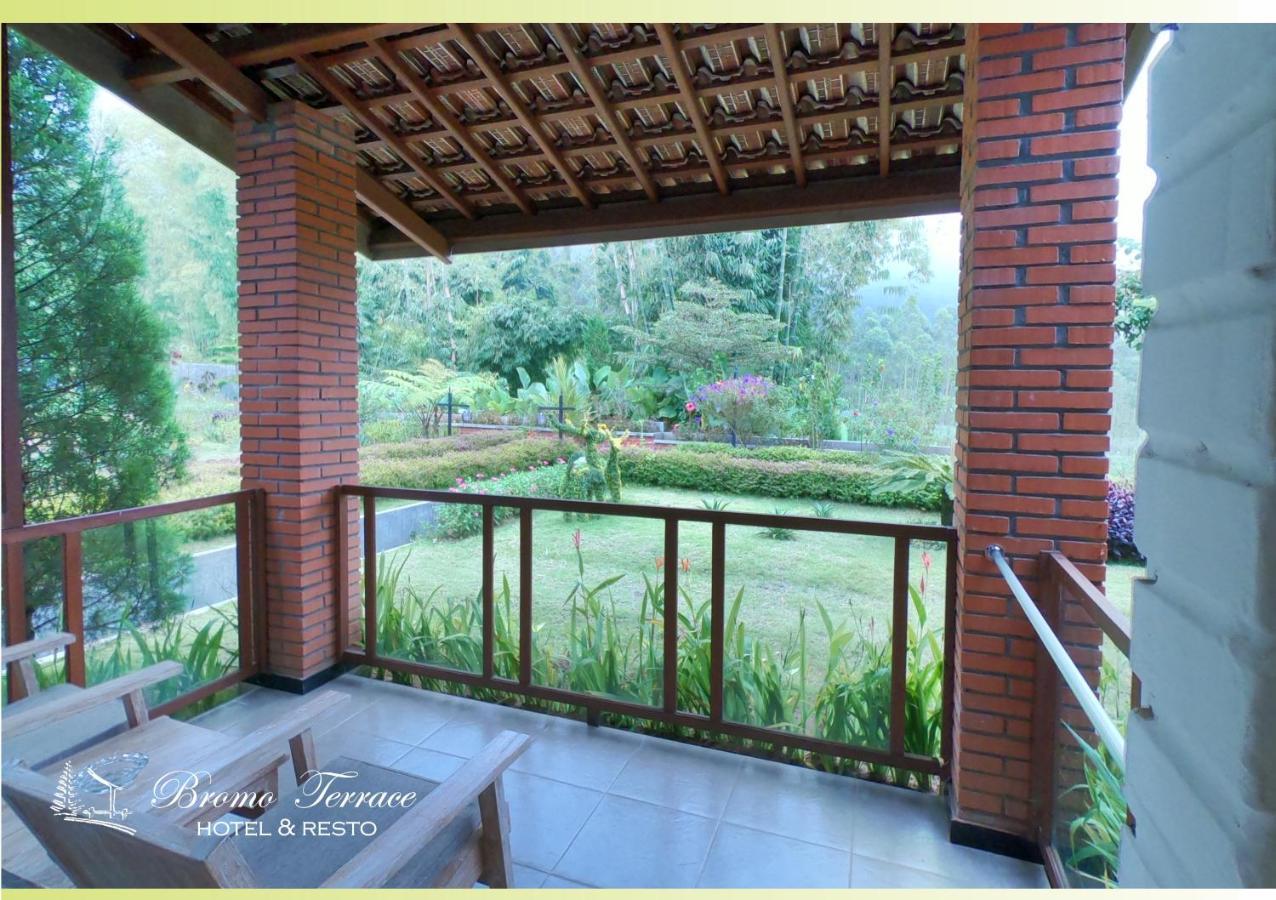 Bromo Terrace Hotel Kültér fotó