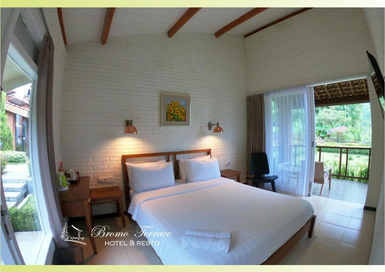Bromo Terrace Hotel Kültér fotó